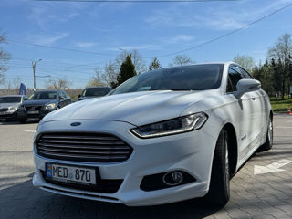 Ford Mondeo foto 2