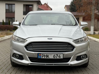 Ford Fusion foto 2