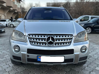 Mercedes M-Class foto 2