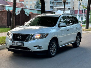 Nissan Pathfinder foto 3