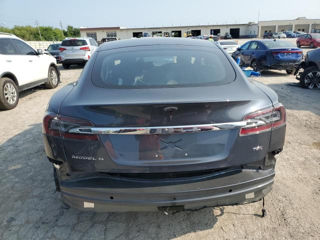 Tesla Model S foto 6