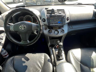 Toyota Rav 4 foto 4