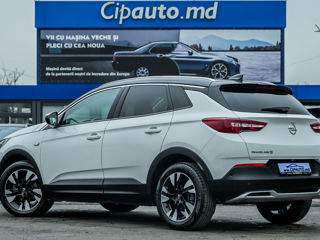 Opel Grandland X foto 2