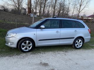 Skoda Fabia foto 2