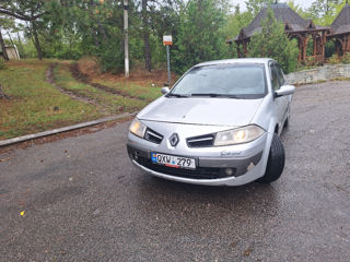 Renault Megane foto 2