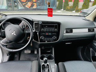 Mitsubishi Outlander foto 6