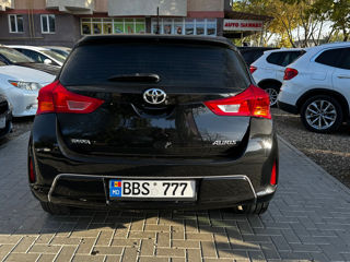 Toyota Auris foto 4