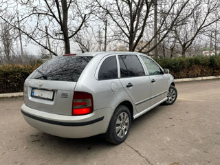 Skoda Fabia foto 2