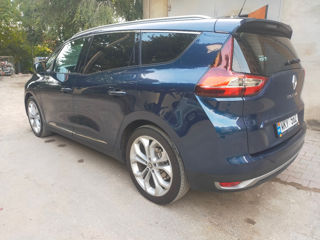 Renault Grand Scenic foto 2