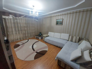 Apartament cu 3 camere, 106 m², Buiucani, Chișinău foto 2