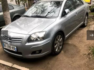 Toyota Avensis foto 5