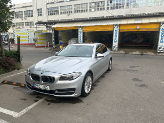 BMW 5 Series foto 1