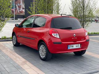 Renault Clio foto 5