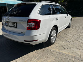 Skoda Octavia foto 3