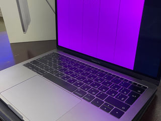 Продаю MacBook Pro 2017 128gb