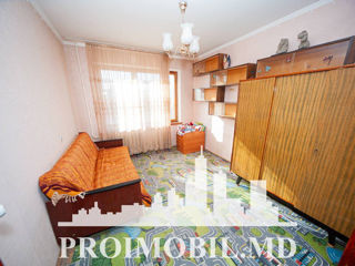 Apartament cu 3 camere, 71 m², Botanica, Chișinău foto 2