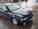 BMW 5 Series foto 3