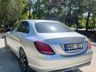 Mercedes C-Class foto 4