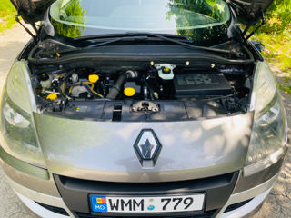 Renault Scenic foto 8