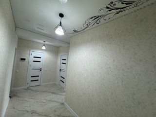 Apartament cu 2 camere, 61 m², Molodova, Bălți foto 8