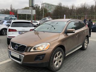 Volvo XC60 foto 1