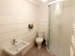 Apartment 37 m. O odaie cu living, autonomă, termopane, reparație Ialoveni str. Chilia 2. 22000 euro foto 4