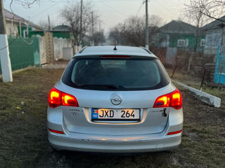 Opel Astra foto 2