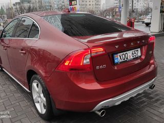 Volvo S60 foto 8