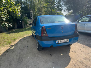 Dacia Logan foto 2