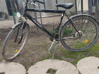 Se vinde bicicletă, bicicleta este din Germania, dacă doriţi putem face şi schimb pe nutre . foto 1