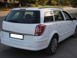 Opel Astra foto 8