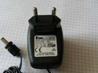 Adaptor 1.5V-3V-4.5V-6V-7.5V-9V-12V 15V 18V 24V