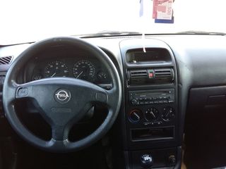 Opel Astra foto 3