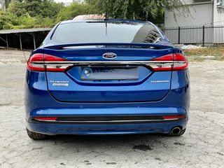 Ford Fusion foto 6