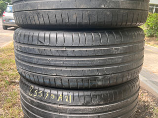 R21 255/40 Pirelli PZero foto 1