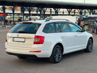 Skoda Octavia foto 6