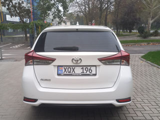 Toyota Auris foto 6