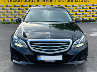 Mercedes E-Class foto 2