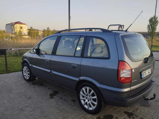 Opel Zafira foto 7