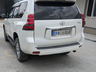 Toyota Land Cruiser Prado foto 3