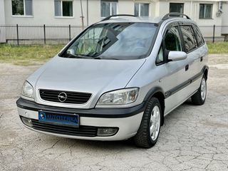 Opel Zafira foto 3