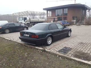 BMW 7 Series foto 4