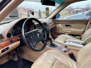 BMW 7 Series foto 6