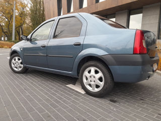 Dacia Logan foto 10