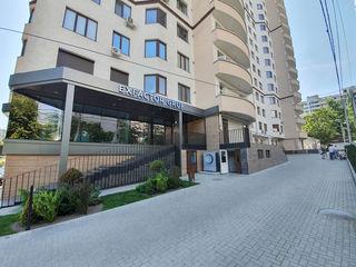 Apartament cu 1 cameră, 58 m², Centru, Chișinău foto 2