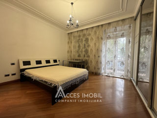 Apartament cu 2 camere, 90 m², Centru, Chișinău foto 1