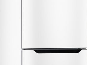 Холодильник Atlant в идеальном состоянии и на гарантии.