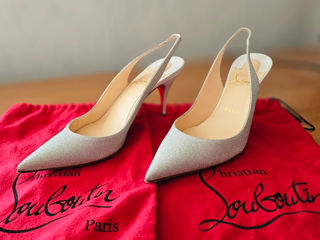 Pantofi Christian Louboutin foto 0