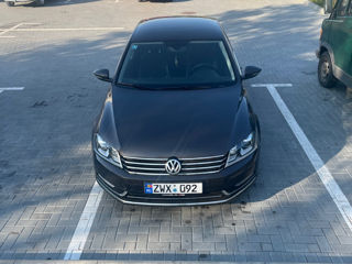 Volkswagen Passat foto 4