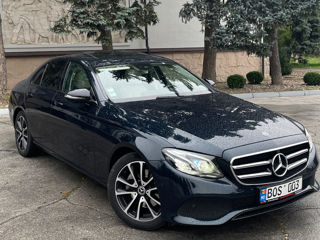 Mercedes E-Class foto 3